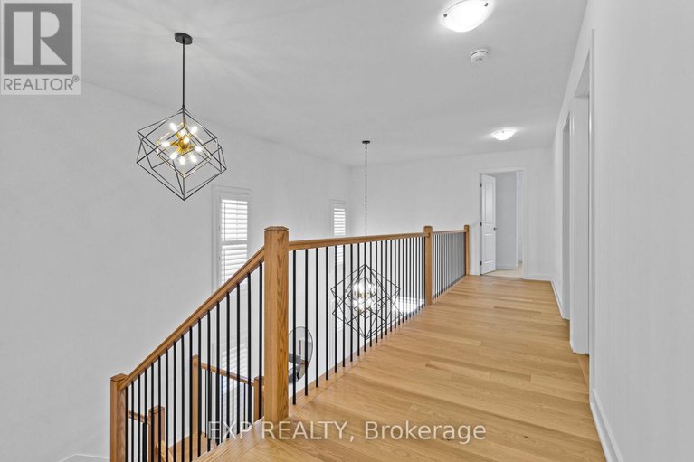 28857827/4556-kelly-farm-drive/blossom-parkkemp-parkfindlay-creek/ottawa/ontario/K1X0G8_18