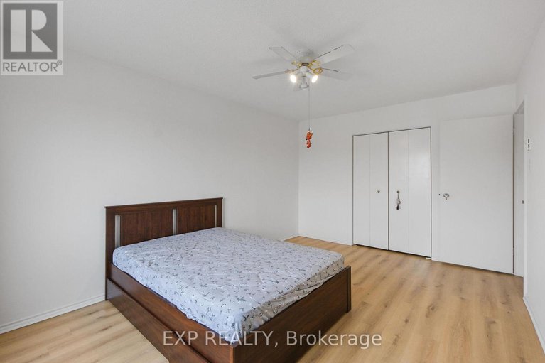 28348903/305b-2041-arrowsmith-drive/beacon-hill-south/ottawa/ontario/K1J7V7_19