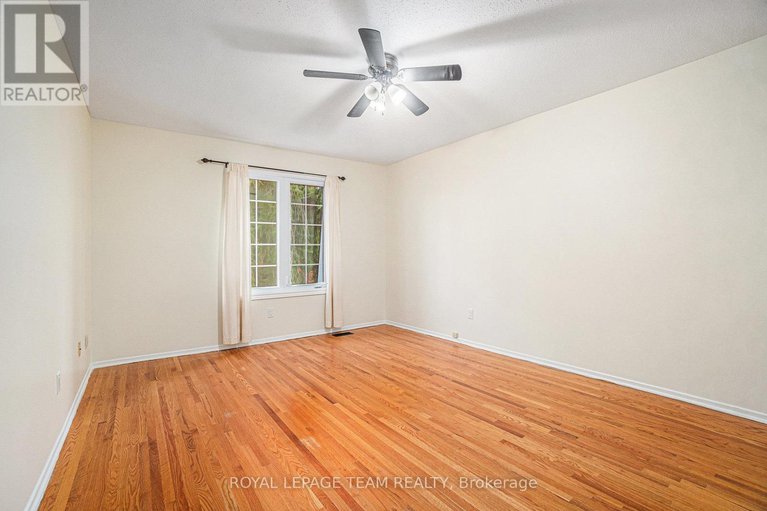 29255821/218-440-kintyre-private/carleton-square/ottawa/ontario/K2C3M9_17