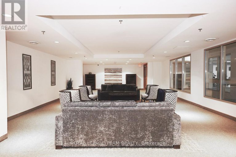 28825350/1303-242-rideau-street/sandy-hill/ottawa/ontario/K1N0B7_25