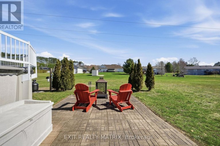 29679099/2117-lemery-street/clarencerockland-twp/clarence-rockland/ontario/K0A1E0_39