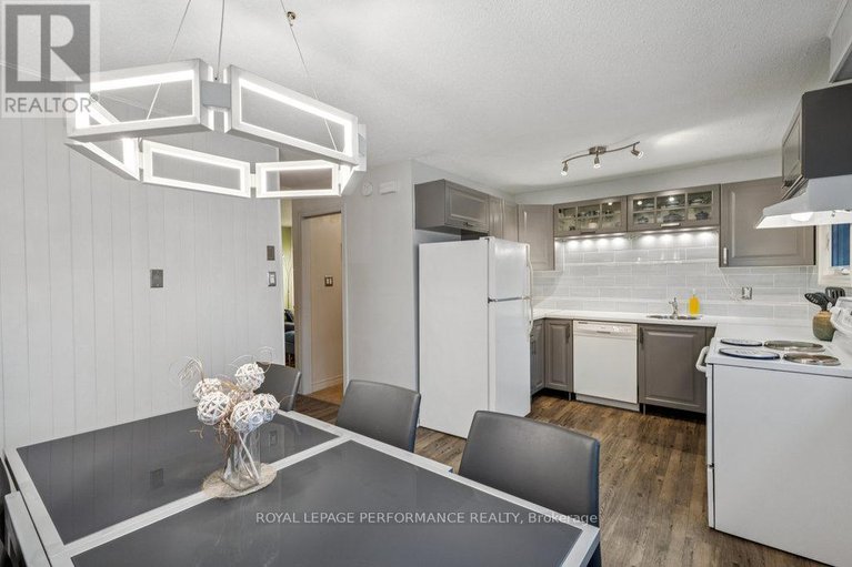 29069886/285-lanark-avenue/westboro-north/ottawa/ontario/K1Z6R6_15