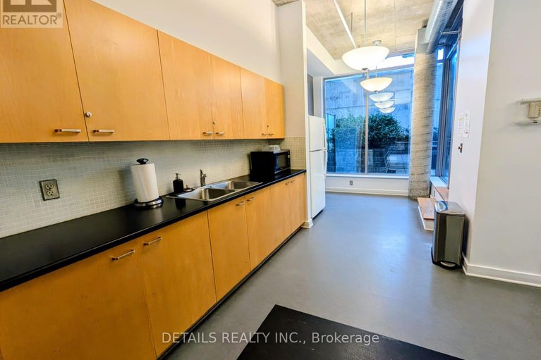 28905030/308-180-york-street/lower-townbyward-market/ottawa/ontario/K1N1J6_24