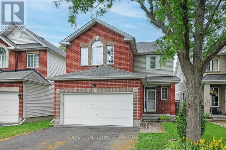 28505247/69-friendly-crescent/stittsville-south/ottawa/ontario/K2S2B6_1