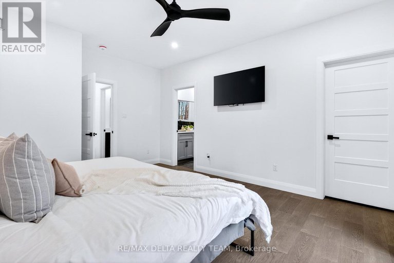 29628151/7861-springhill-road/metcalfe/ottawa/ontario/K0C2K0_21