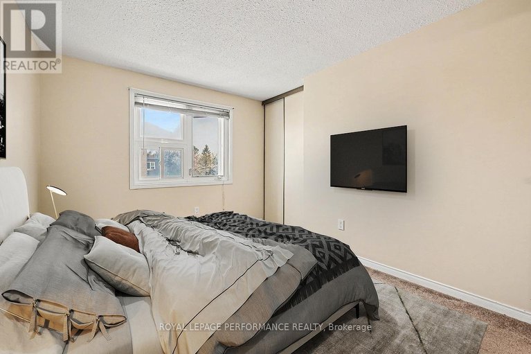 29675872/217-8-terrace-drive/westcliffe-estates/ottawa/ontario/K2H9J2_15