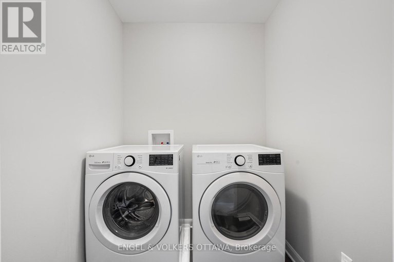 29052696/220-geyser-place/hearts-desire/ottawa/ontario/K2J6P1_37