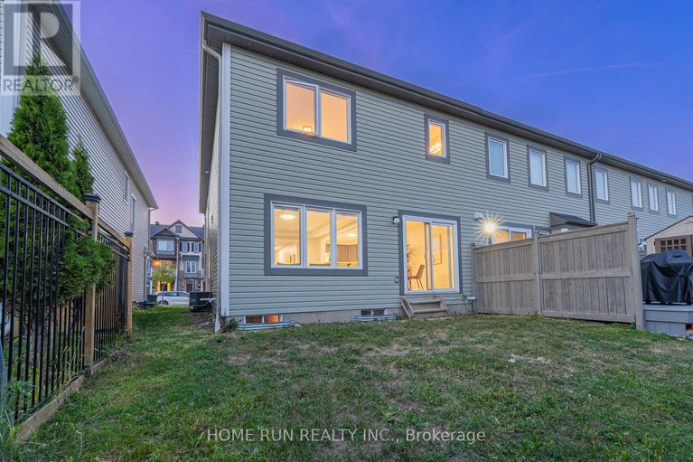 28879957/88-buffalograss-crescent/half-moon-bay/ottawa/ontario/K2J6H5_32