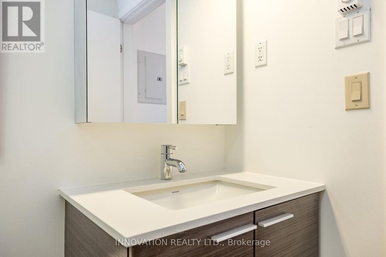28532555/716-354-gladstone-avenue/ottawa-centre/ottawa/ontario/K2P0R4_21