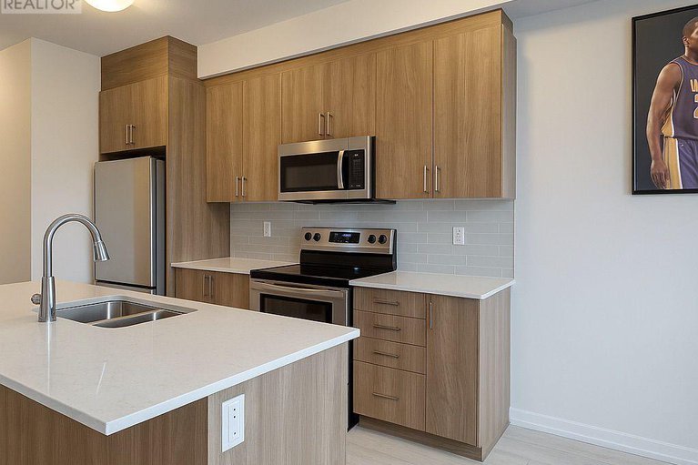 28933930/348-raheen-court-ottawa-circuit/half-moon-bay/ottawa/ontario/K2C3H2_13