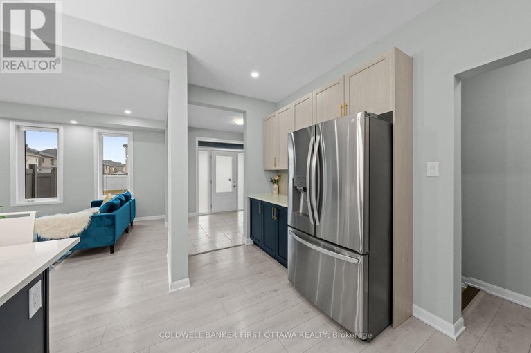 29594082/796-cappamore-drive/half-moon-bay/ottawa/ontario/K2J6V6_16