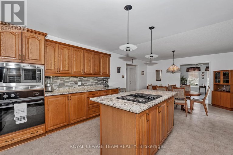 29475386/1961-manotick-station-road/osgoode-twp-north-of-reg-rd-6/ottawa/ontario/K0A2W0_6