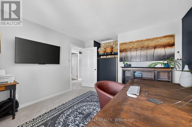 29629629/151-equestrian-drive/bridlewood/ottawa/ontario/K2M2C1_35