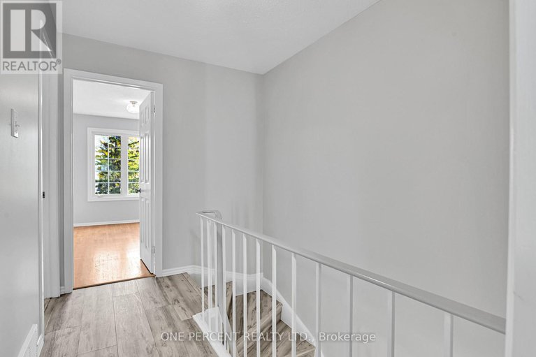 29051932/1511-fisher-avenue/carleton-square/ottawa/ontario/K2C3M8_17