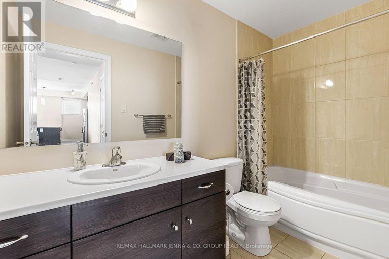 28198482/201-140-guelph-private/kanata-lakesheritage-hills/ottawa/ontario/K2T0J2_28