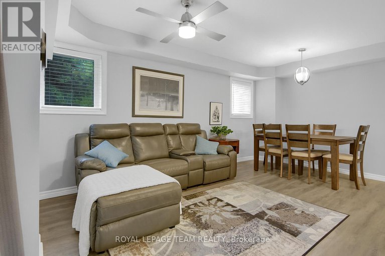 28933117/2-565-stonefield-private/barrhaven-east/ottawa/ontario/K2G4R4_14