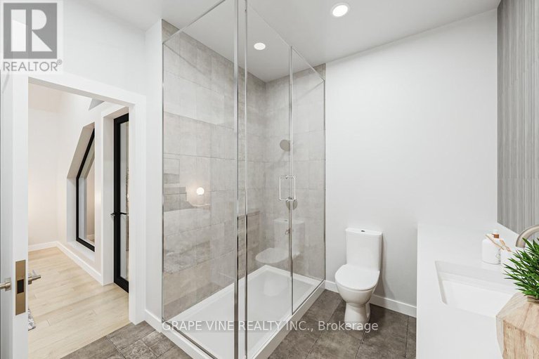 29136511/535-adventure-private/mooneys-bayriverside-park/ottawa/ontario/K1V9R2_24