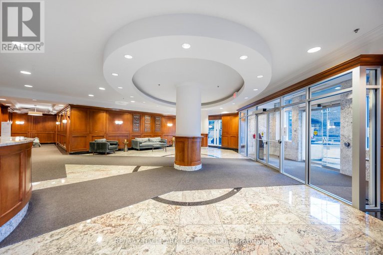 29230903/2701-195-besserer-street/sandy-hill/ottawa/ontario/K1N0B6_4