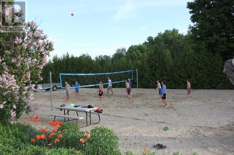 29466864/18824-glen-road/south-glengarry-charlottenburgh-twp/south-glengarry/ontario/K0C2J0_48