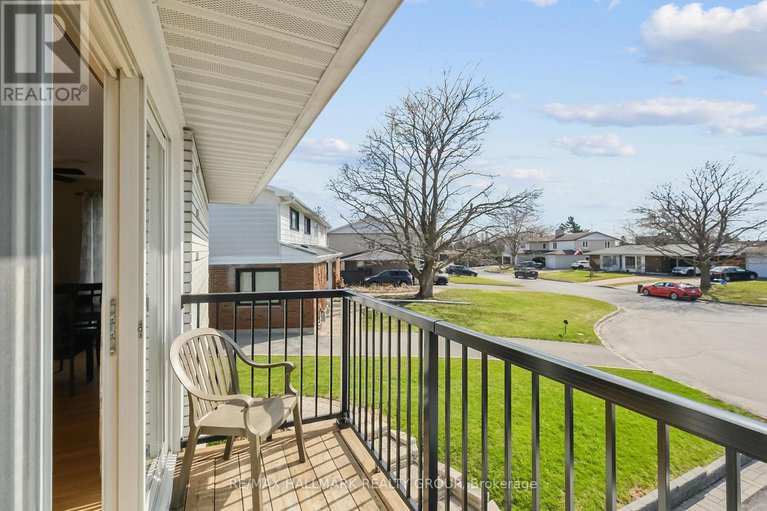 28228944/1811-applegrove-court/beacon-hill-south/ottawa/ontario/K1J6S4_8
