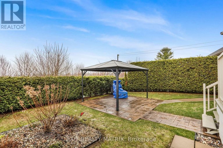 29622056/59-pilon-street/lorignal/champlain/ontario/K0B1K0_29