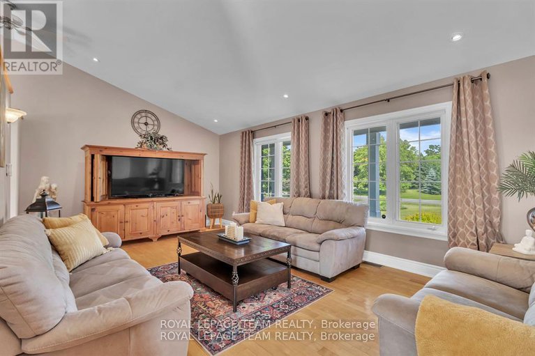 28963477/5705-lombardy-drive/osgoode/ottawa/ontario/K0A2W0_7