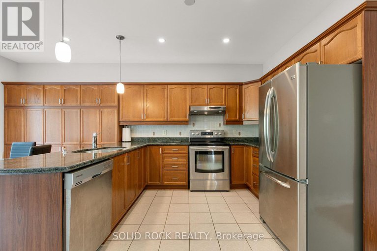 28419528/49-caribou-avenue/stittsville-south/ottawa/ontario/K2S1X3_18