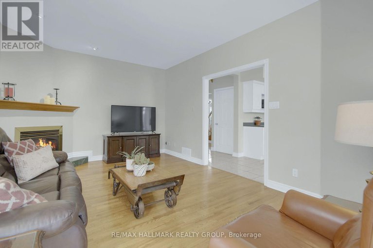 28324389/138-shaughnessy-crescent/kanata-lakesheritage-hills/ottawa/ontario/K2K2N3_33