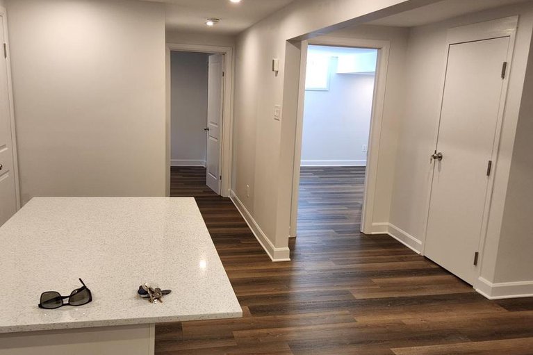 28988250/1327-avenue-s-avenue/eastway-gardensindustrial-park/ottawa/ontario/K1G0C4_23