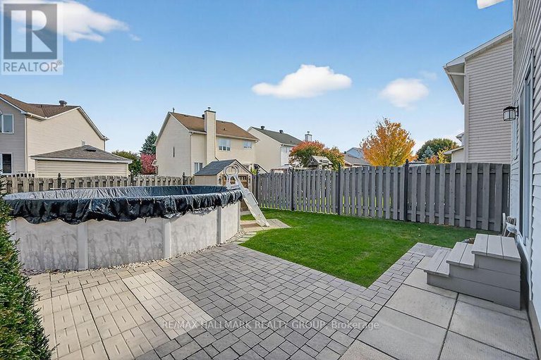 29008692/1915-orchardview-avenue/fallingbrookgardenway-south/ottawa/ontario/K4A3H1_27