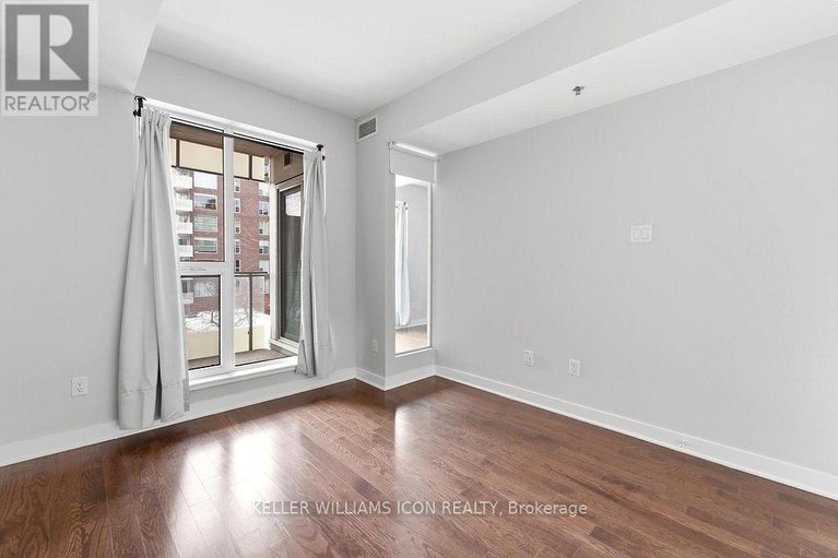 29412570/206-300a-lett-street/west-centre-town/ottawa/ontario/K1R0A8_16
