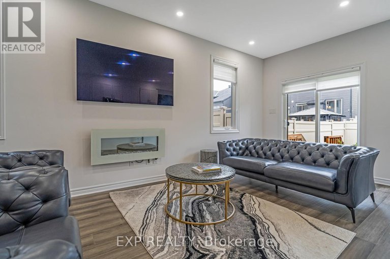 28586832/76-rallidale-street/blossom-parkkemp-parkfindlay-creek/ottawa/ontario/K1X0G7_7