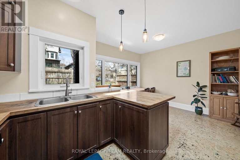 29669924/47-belmont-avenue/old-ottawa-southrideau-gardens/ottawa/ontario/K1S0V2_15