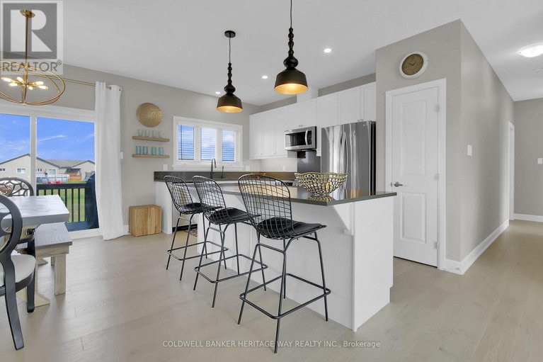 28848509/218-owen-lucas-street/mcnabbraeside-twps/mcnabbraeside/ontario/K7S3G8_13