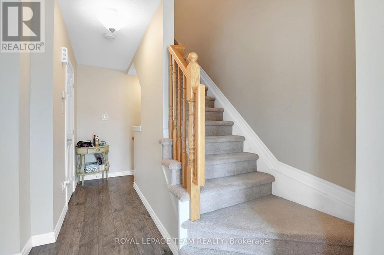 29636245/920-messor-crescent/stittsville-north/ottawa/ontario/K2S0P2_8