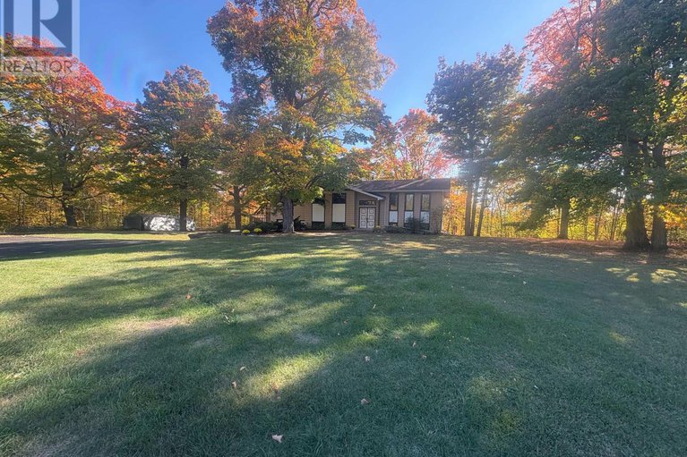 28937543/1273-usborne-street/mcnabbraeside-twps/mcnabbraeside/ontario/K0A1G0_18