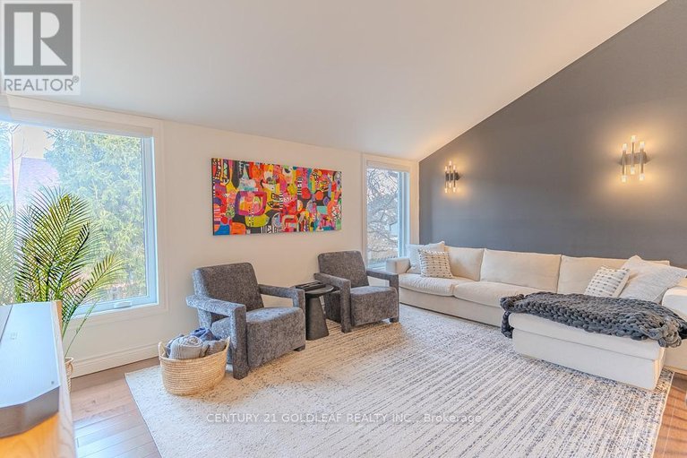 29669165/6-pemberton-crescent/manordale/ottawa/ontario/K2G4Y9_21