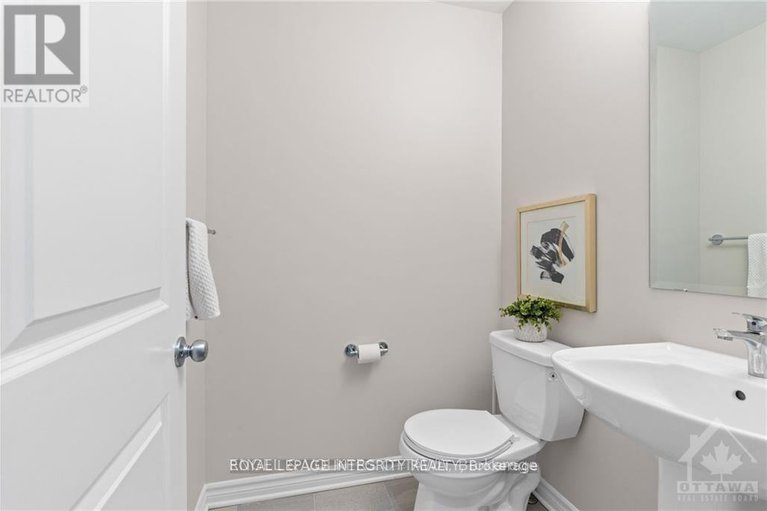 29038271/165-angelonia-crescent-e/blossom-parkkemp-parkfindlay-creek/ottawa/ontario/K1T0Y5_8