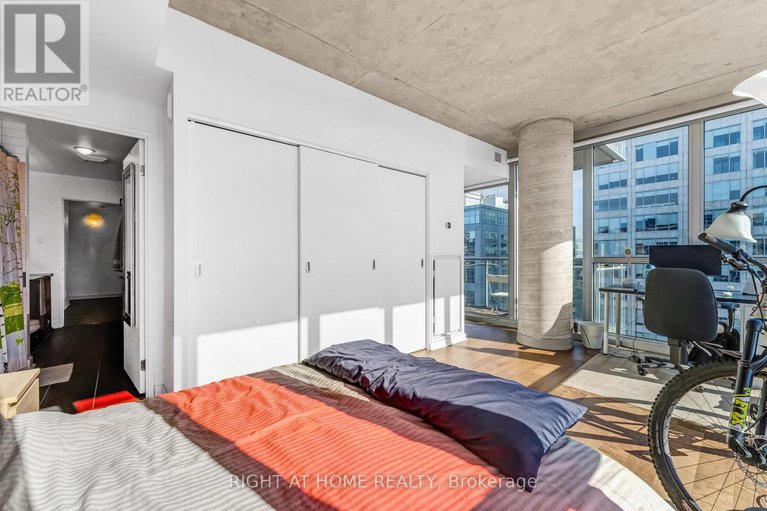 29026062/2010-324-laurier-avenue-w/ottawa-centre/ottawa/ontario/K1P0A4_21