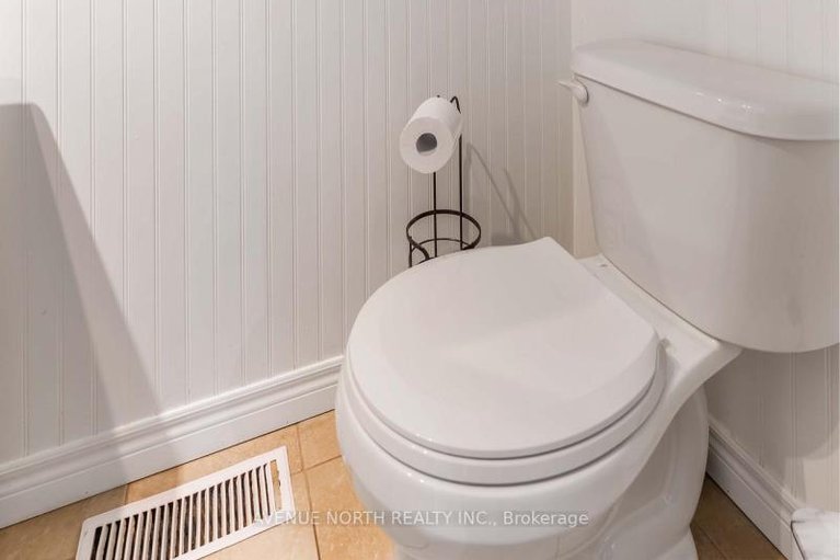 29608047/1964-garden-park-lane/blackburn-hamlet-south/ottawa/ontario/K1B5B2_18