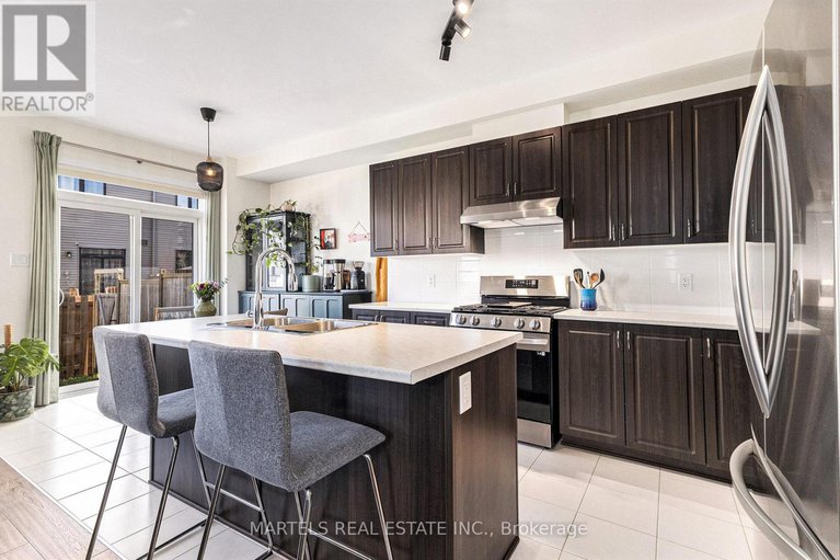 28797633/39-watchim-street/avalon-east/ottawa/ontario/K4A5K6_9