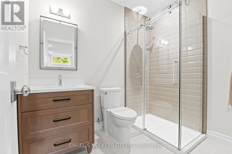 28904185/872-iroquois-road/mckellar-heightsglabar-park/ottawa/ontario/K2A3N2_36