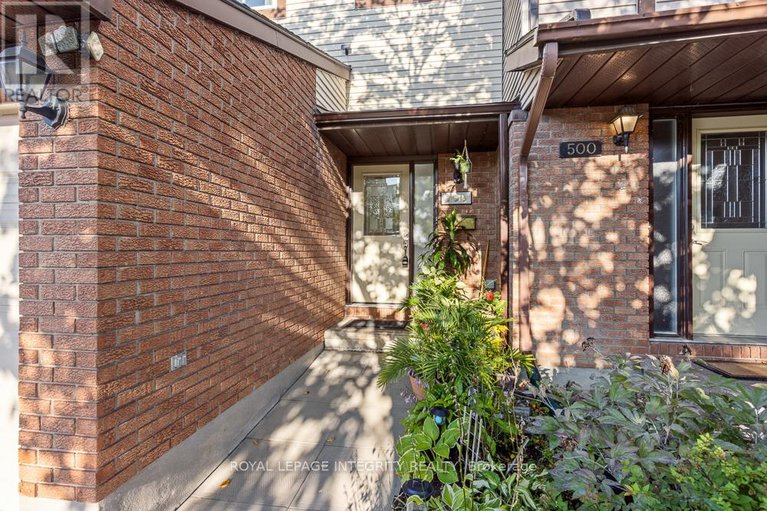 29093564/498-sandhamn-private/hunt-club-parkgreenboro/ottawa/ontario/K1T2Z6_40