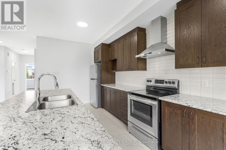 28488850/833-dynasty-street/avalon-east/ottawa/ontario/K4A4T7_19