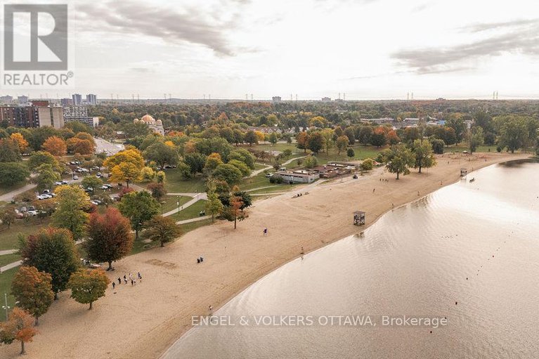 28924717/12-bayside-private/mooneys-bayriverside-park/ottawa/ontario/K1V9R3_44