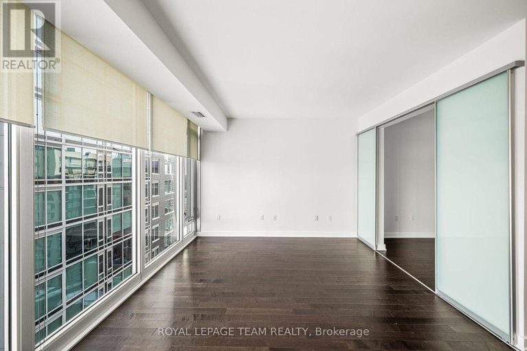 29485505/1110-111-champagne-avenue-s/west-centre-town/ottawa/ontario/K1S5V3_14