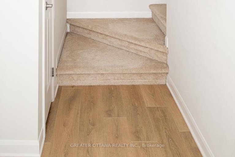 29592817/16-415-eldorado-private/morgans-grantsouth-march/ottawa/ontario/K2K0N9_11