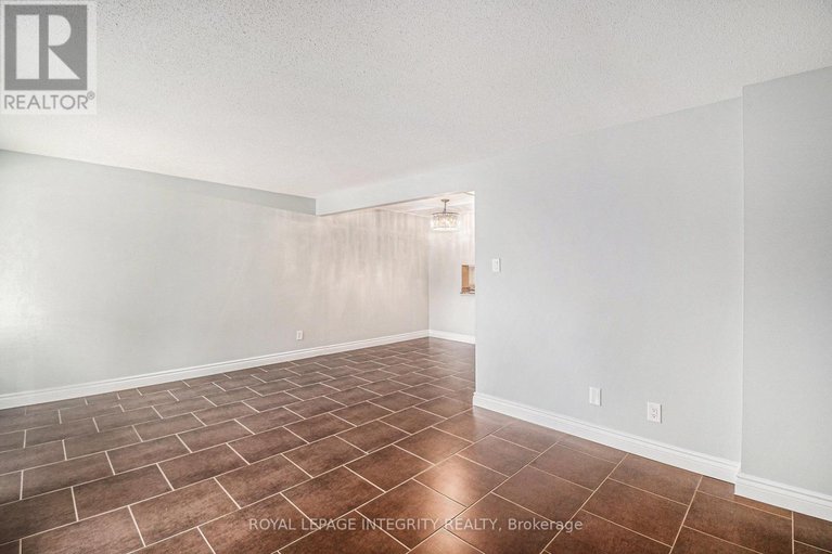 28906106/913j-elmsmere-road/beacon-hill-south/ottawa/ontario/K1J8G4_7