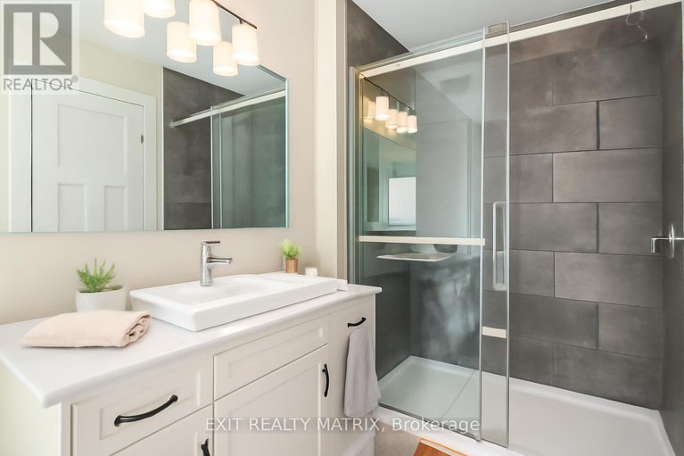 28914597/1375-fribourg-street/embrun/russell/ontario/K0A1W0_7