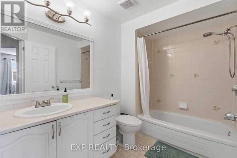 29423088/92-stonebriar-drive/centrepointe/ottawa/ontario/K2G5Y1_30